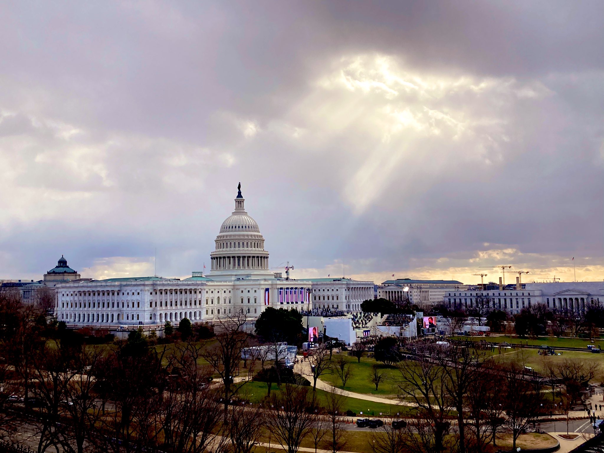 capitol-light-breaking-through.jpg